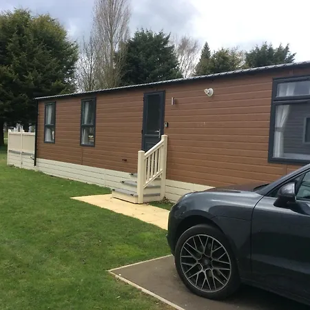 펜션 2 Bed Luxury With Hot Tub Allerthorpe 요크